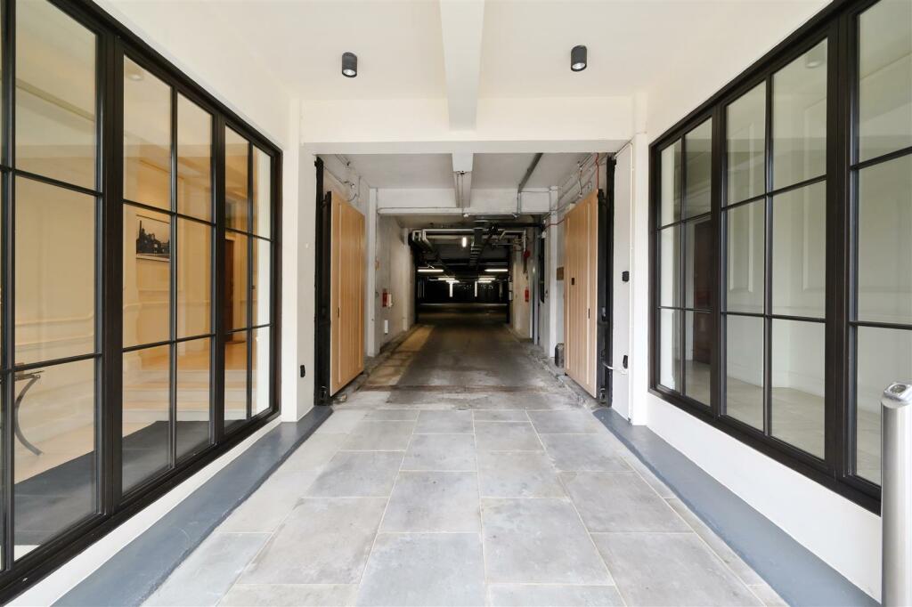 Parking-Space-8-Allen-Mansions (47.jpg