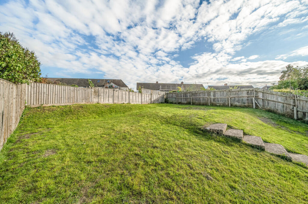 1348839-7-68d2d36...