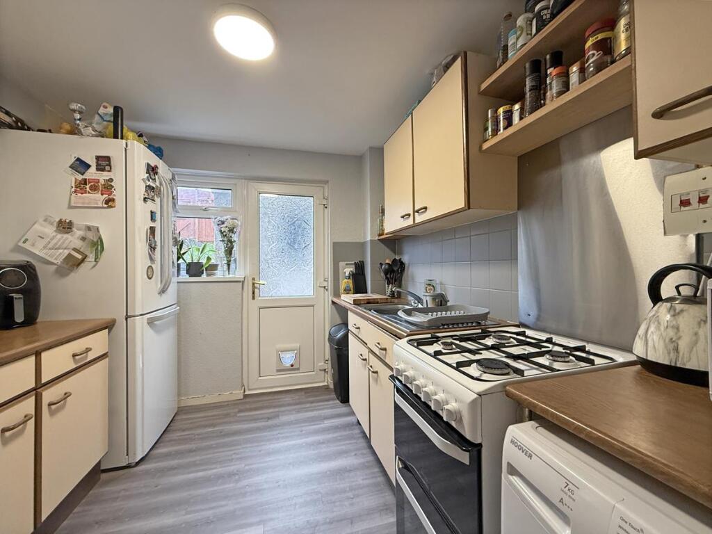 Grimspound Close 55 - Kitchen.jpg