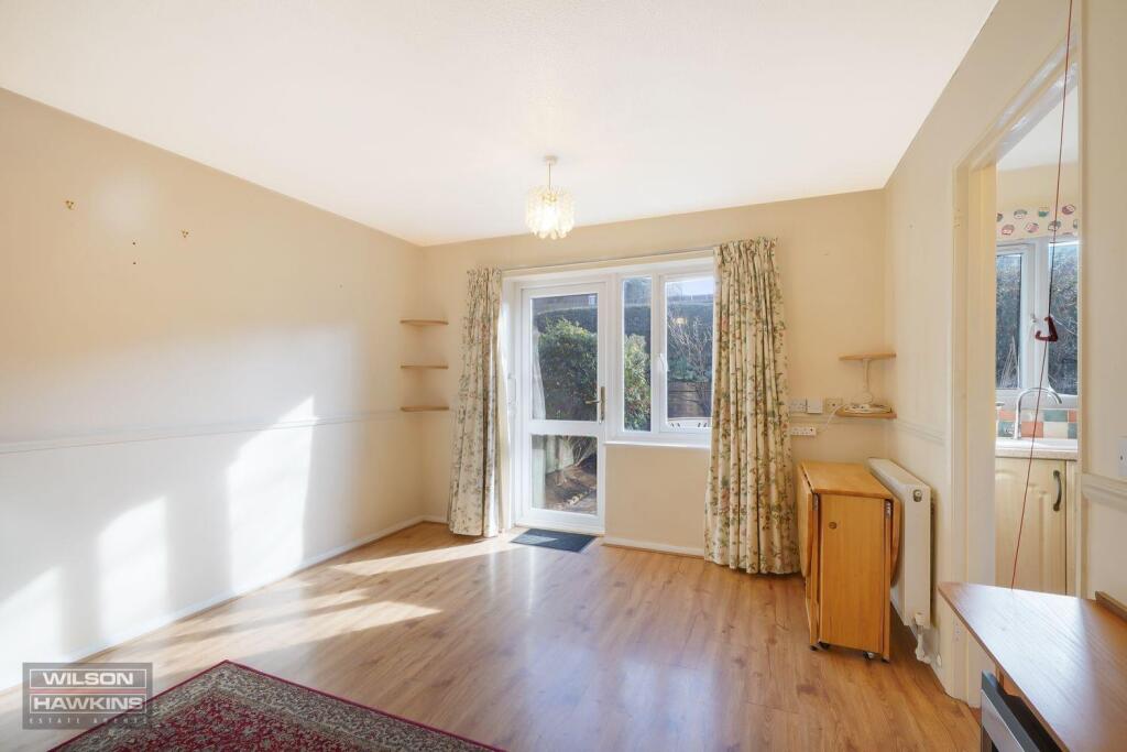 3 Farmborough Close - iU0HVgxb4xFyomh0yvxN.jpg