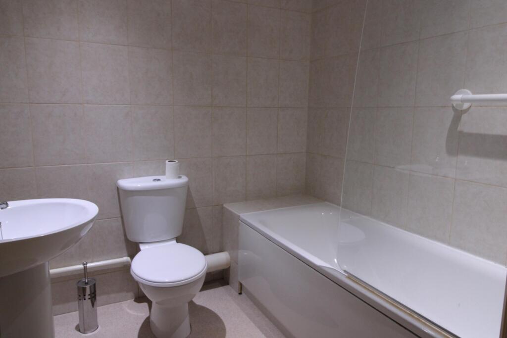 Modern bathroom with