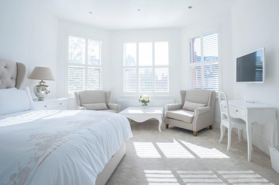 hoscote - master suite