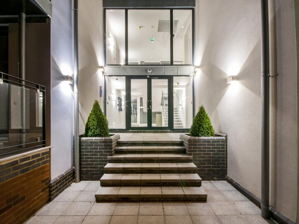 Entrance1