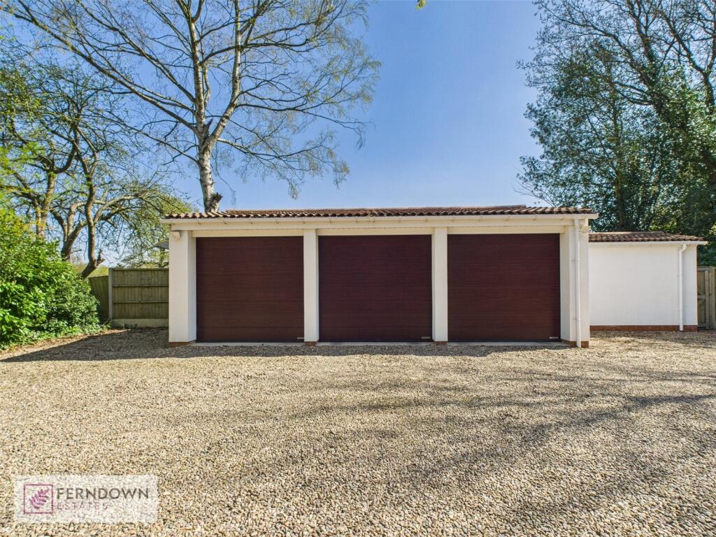 Triple Garage