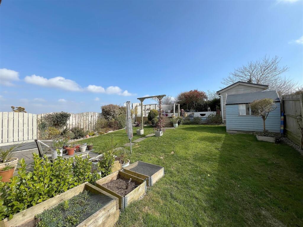Garden 2.jpg