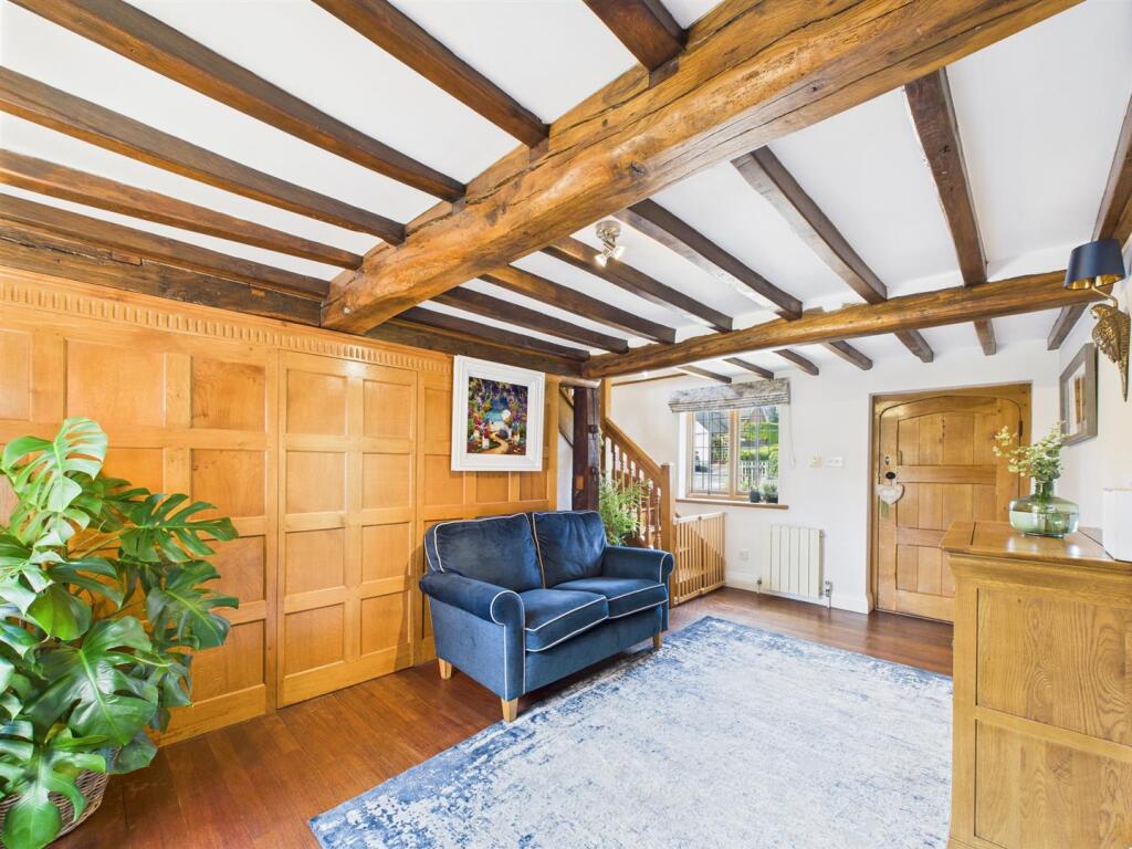 ENTRANCE RECEPTION