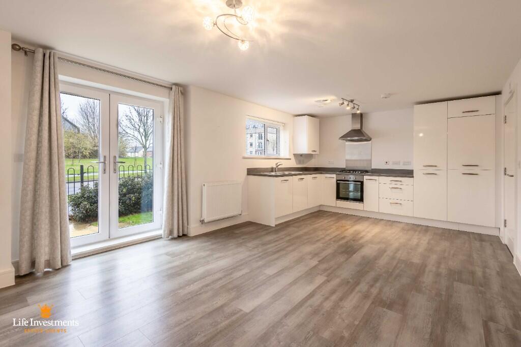 Lounge/Kitchen