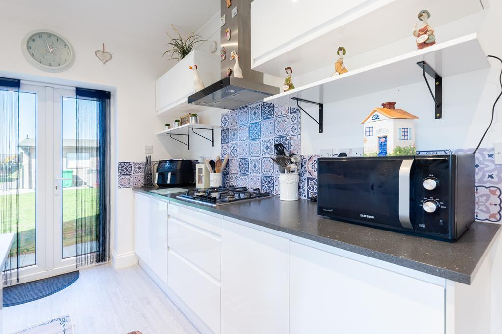 KITCHEN AGAIN