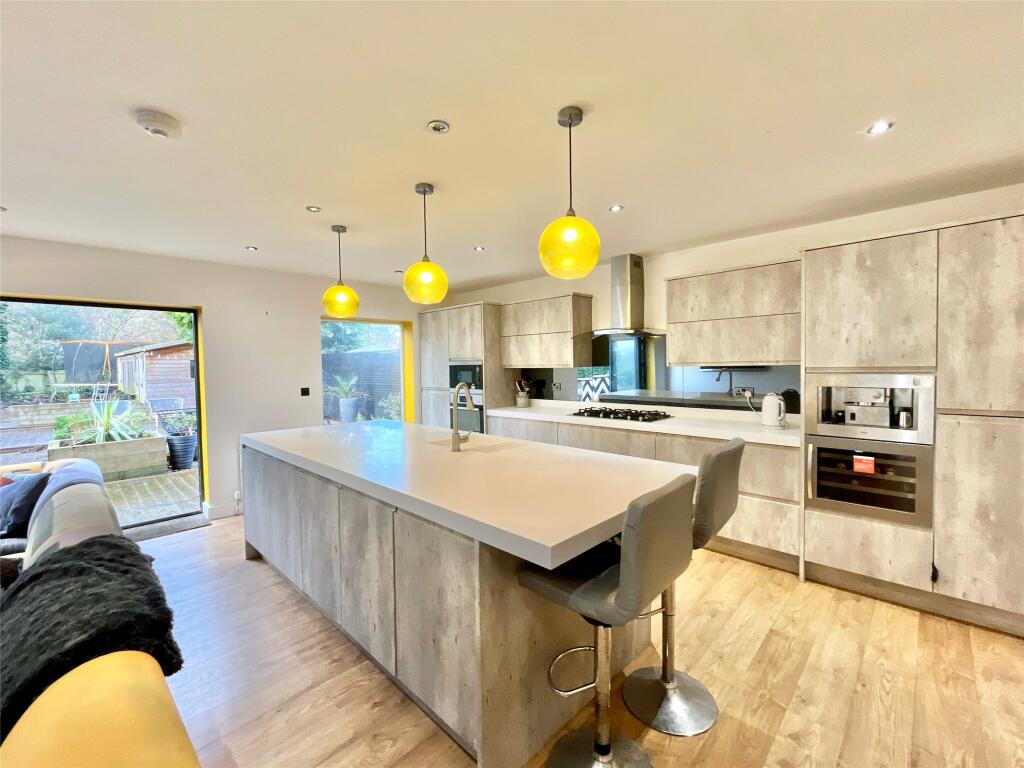 Kitchen/Diner/Family