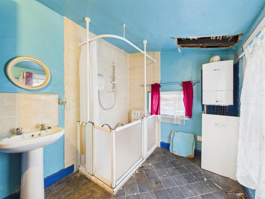 8 - Victorian House for Auction, Kingswood, Bristo