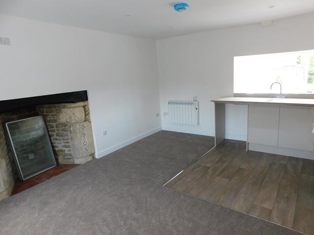 4aFlat1HindStileLiving