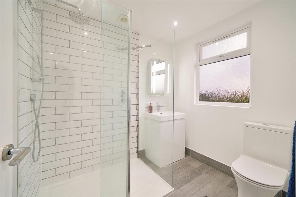 31 Edwards Avenue - ZRmIorF2sV7lsY9pcgRX.jpg