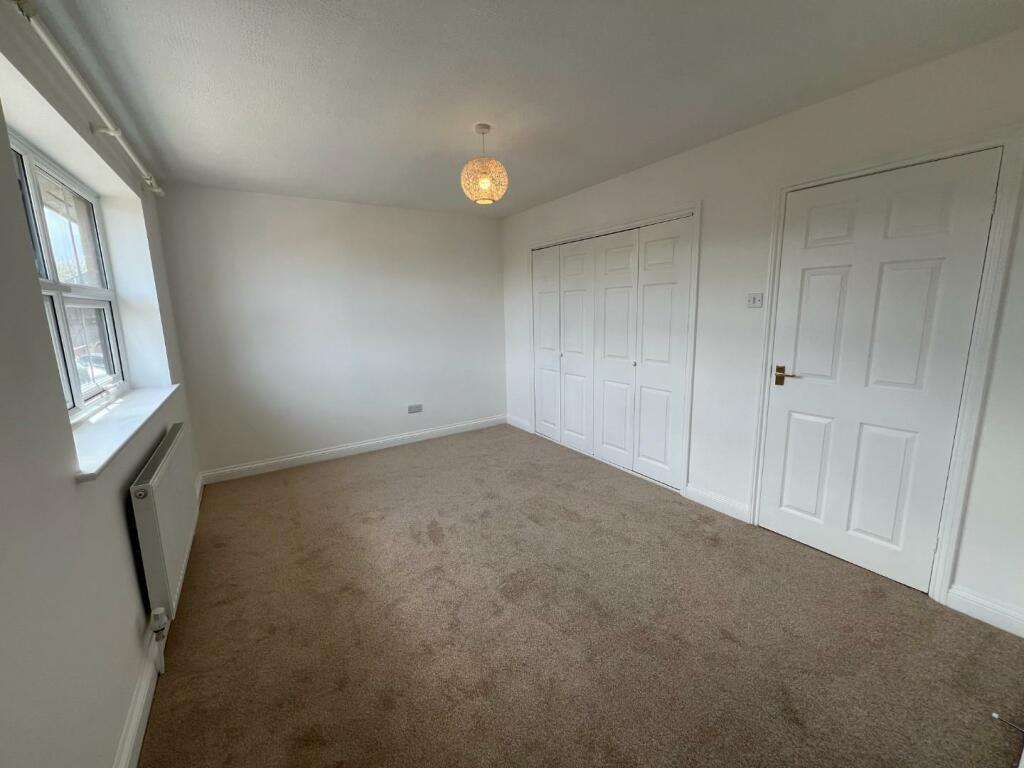 Bedroom 1.JPG