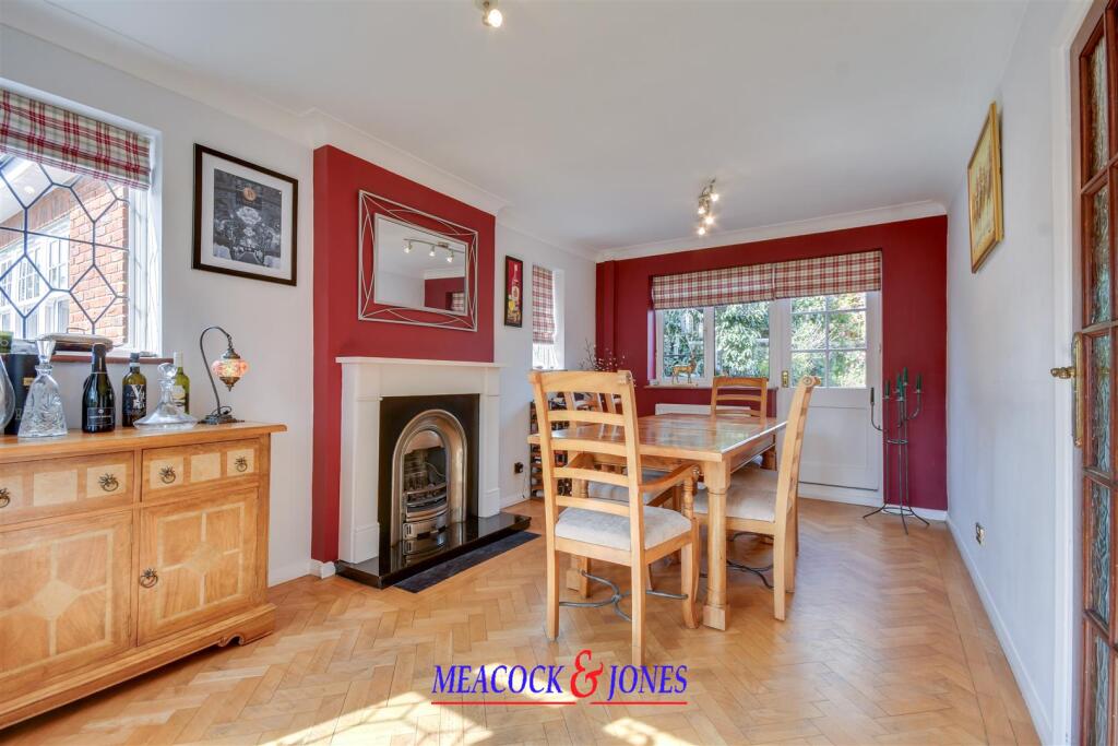 dsc_9728-dsc_9732 copy.jpg