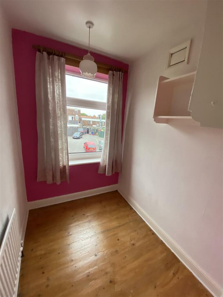 Bedroom no.3 front: