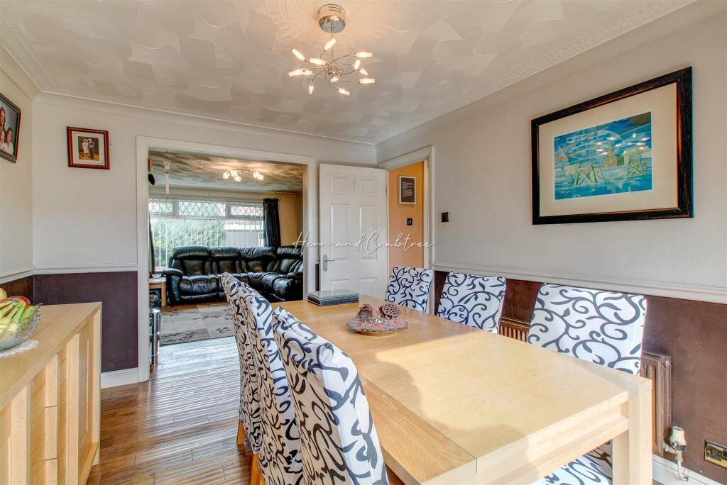 Wellwood, Llanederyrn, HernCrabtre (14).jpg