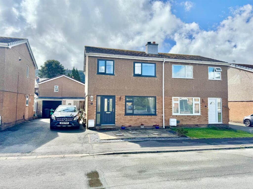 PHOTO-2025-08-28-07-25-36 (19).jpg