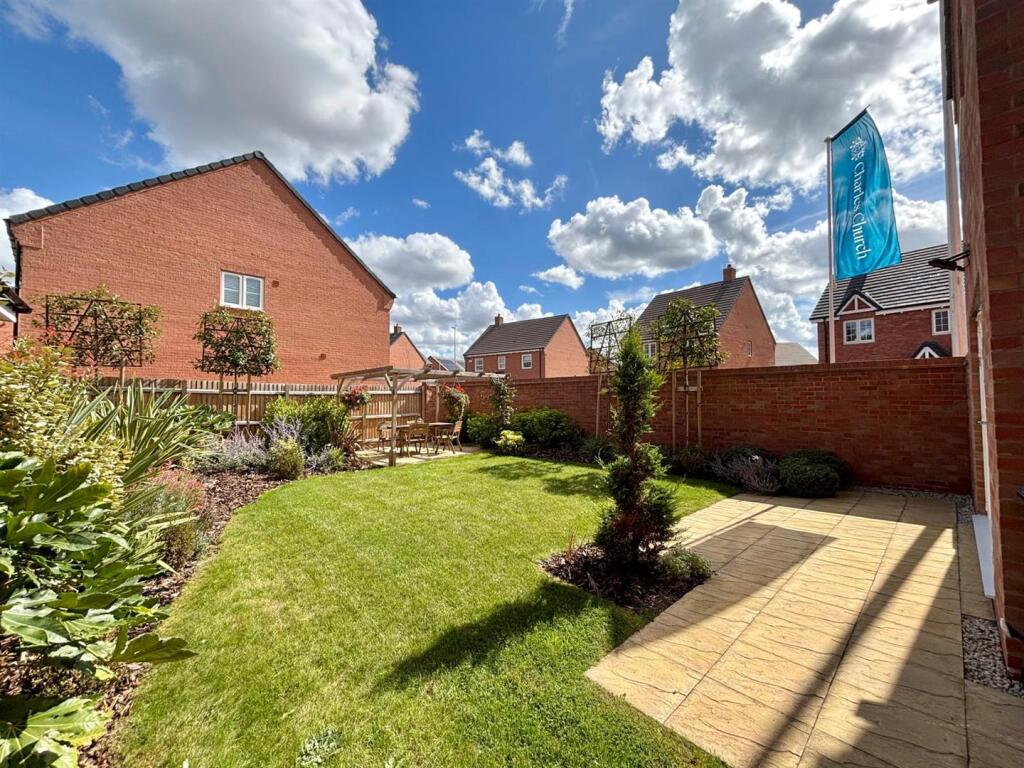 WhatsApp Image 2025-09-15 at 17.00.33_75988d0f.jpg