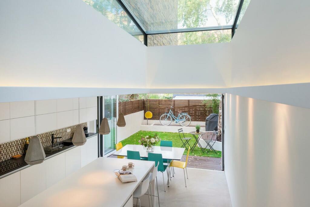 Kitchen (4).jpg
