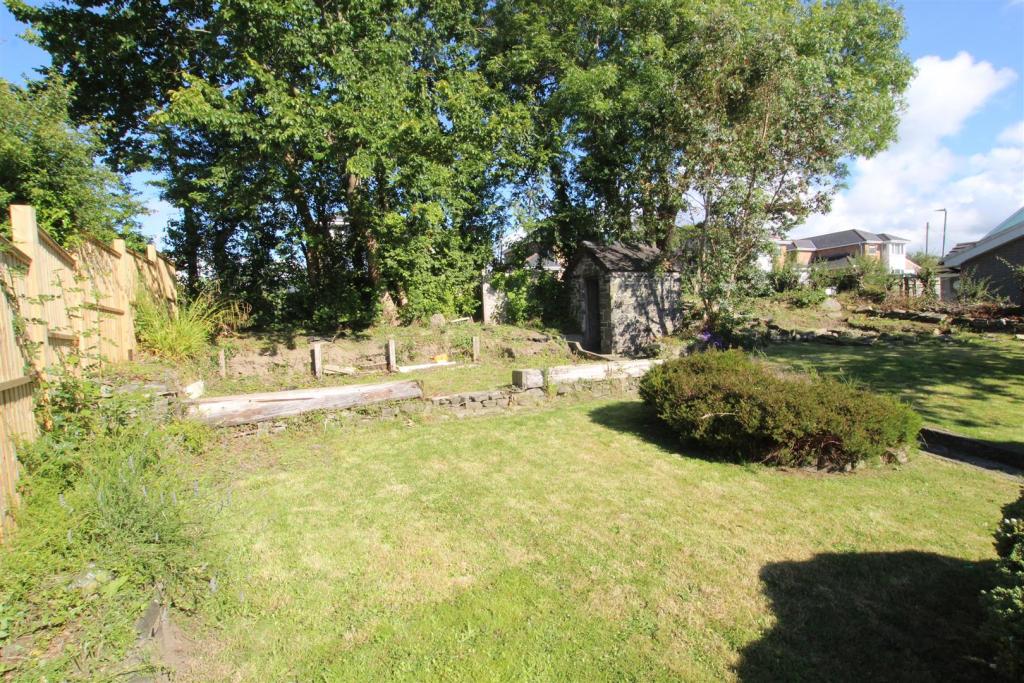 garden 1.JPG