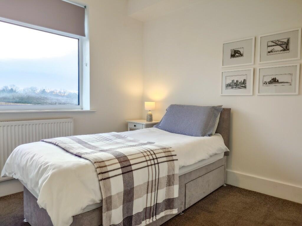 REAR BEDROOM