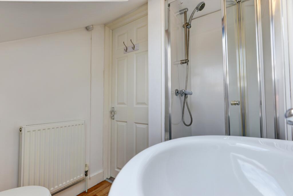 BATHROOM (7)