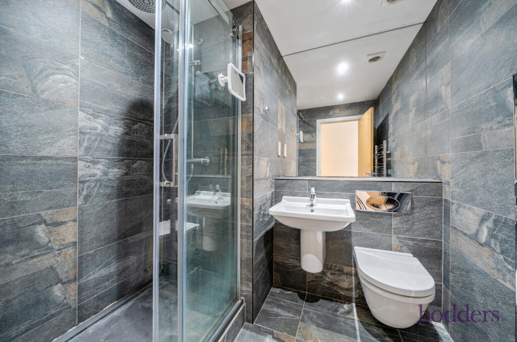 6fb466fb-f6fb-4f2...