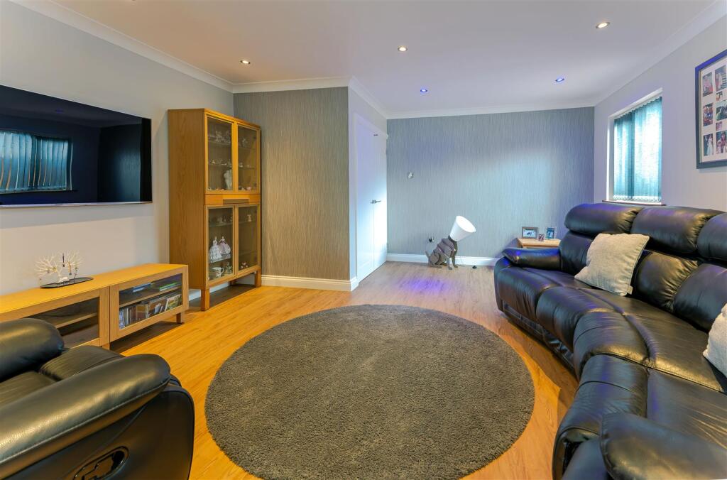 Lounge 1.2 SAPL8494-20250731-DxO_DeepPRIME XD2s.jp