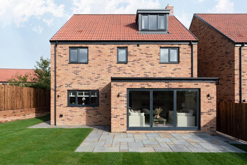 The Swinburne | Garden