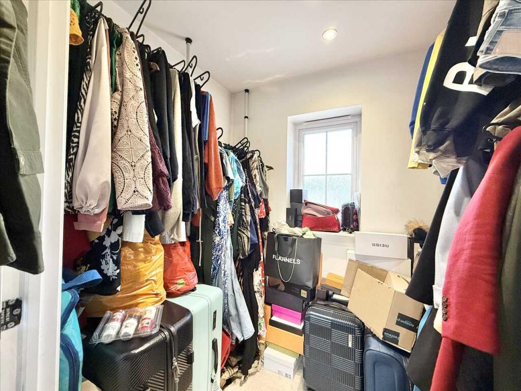 Walk In Wardrobe