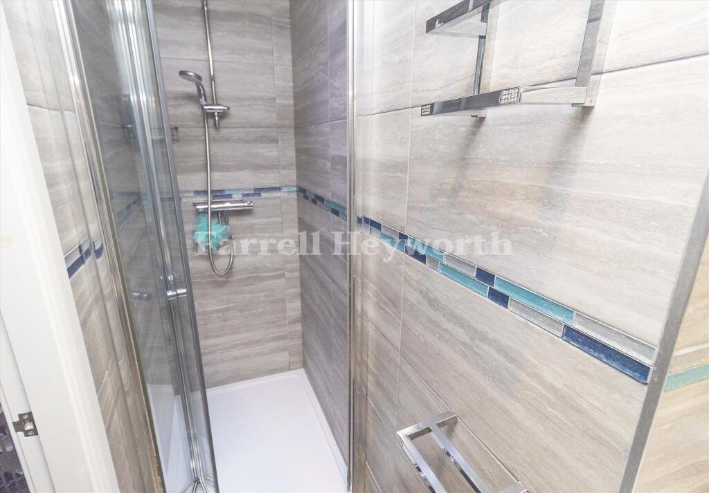 En Suite Shower