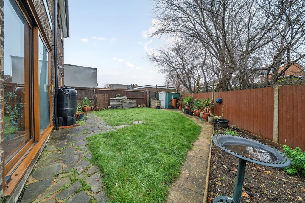 1395674-23-695fb0...