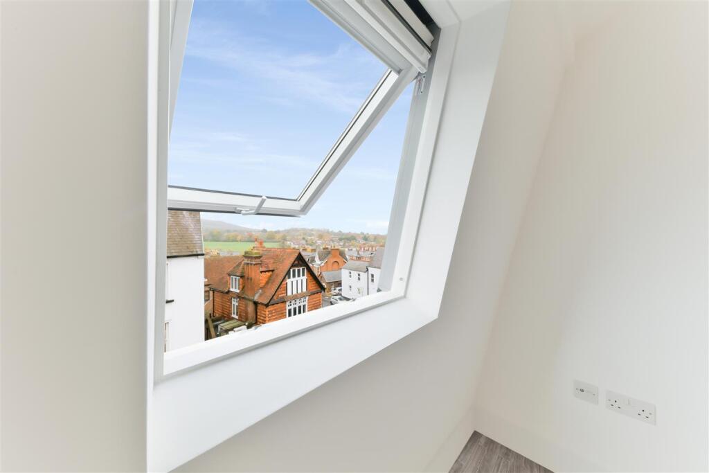 HIGH STREET, 266, FLAT 3-15.jpg