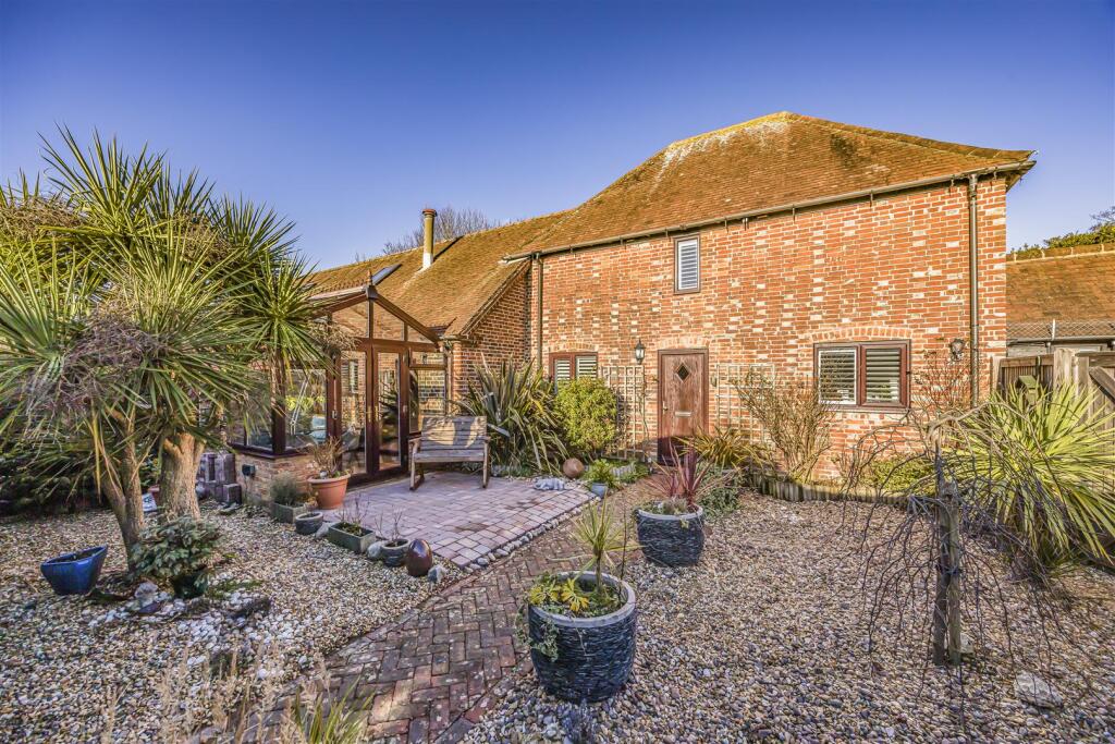 2 Marsh Barns, Marsh Lane, Merston-PorticoMarketin