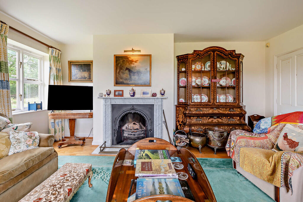 8649295-interior2...