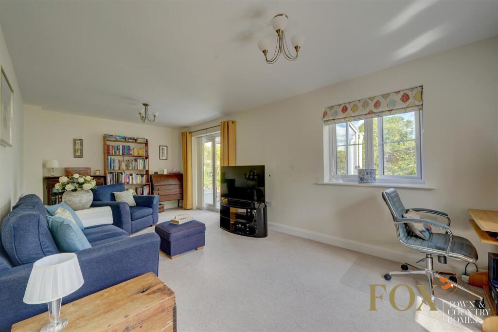 21 Wessex Grove (28).jpg