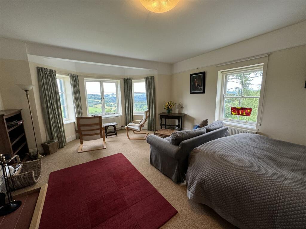 Living Bedroom