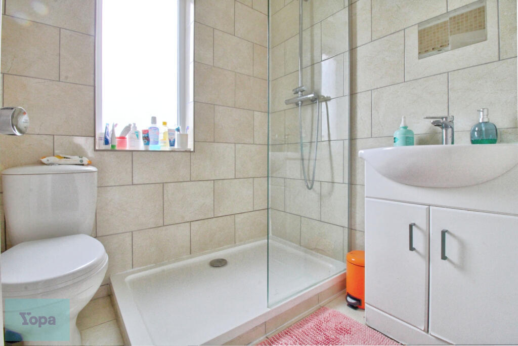 831ebab8-Shower 20room