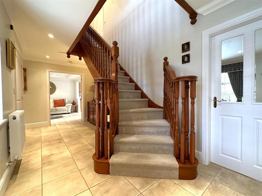 Inviting Reception Space 276