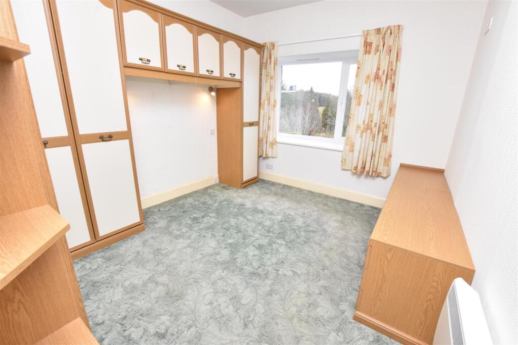 BEDROOM ONE.JPG