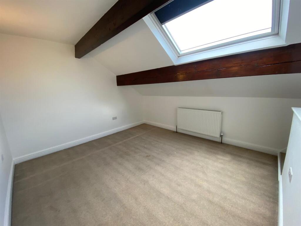 ATTIC ROOM.jpg