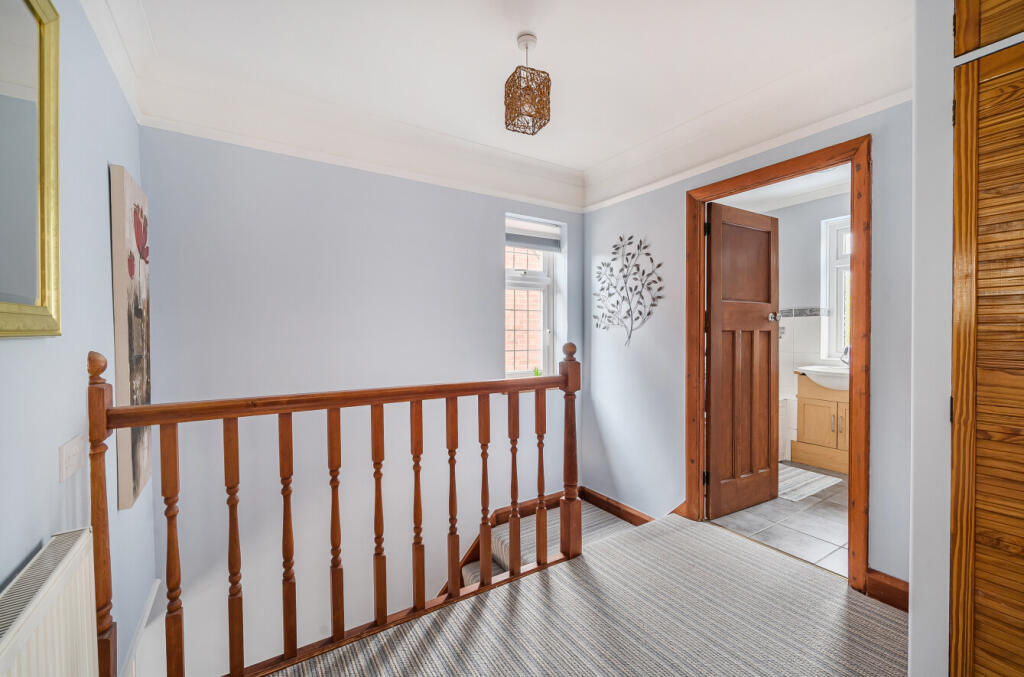 1375827-8-690c981...