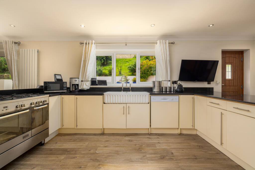 20240805-1158_Maison Haus - 4 Brookhouse Mill Ln, 