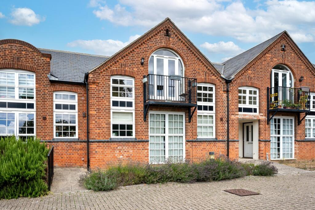 36 Wooldridge Court-07336