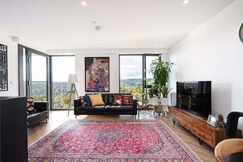 Light &amp; Airy Space