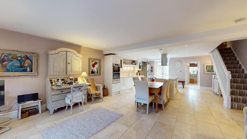 7-Swan-Road-09182024_210344