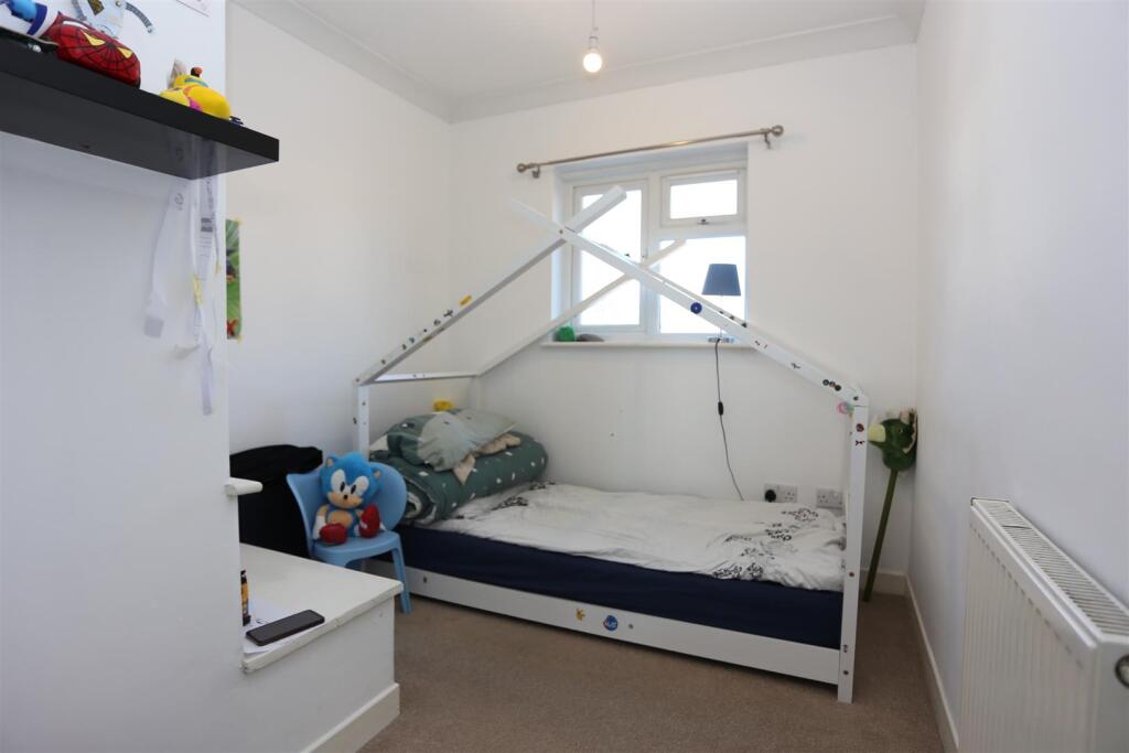 5a Downland Drive (5).JPG