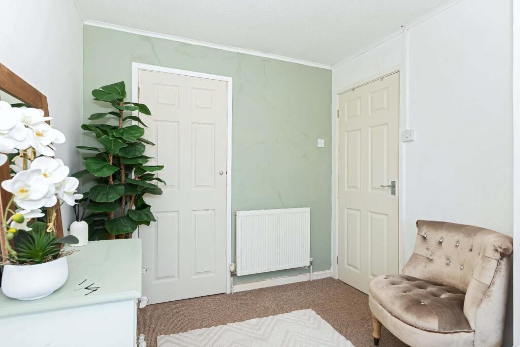 Shadwells Close_1.jpg