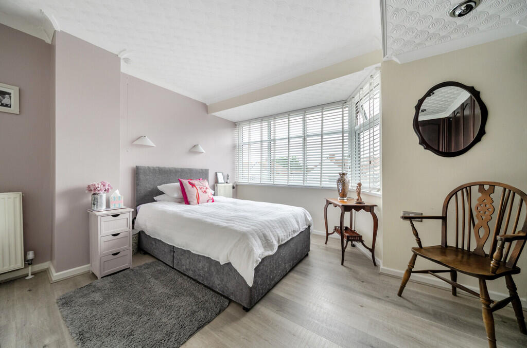 bedroom1-1