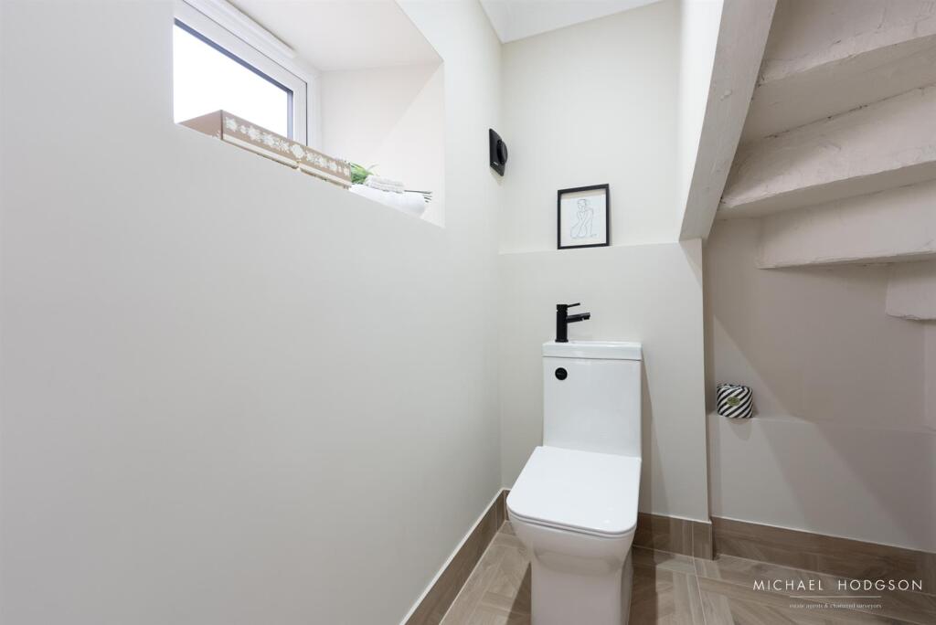 13 Front Street, Whitburn-36.jpg